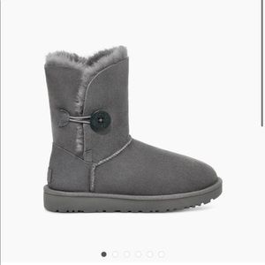 Bailey Button Uggs